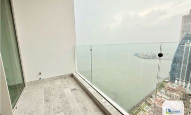 Venta de apartamento frente al mar