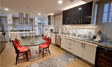 Se Vende Impresionante Casa en Club del Golf - Brisas del Golf