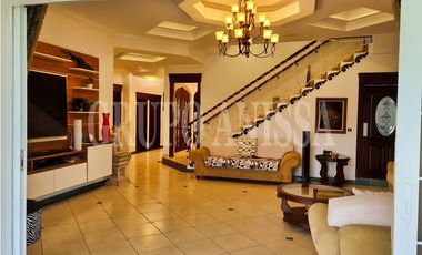 Se Vende Impresionante Casa en Club del Golf - Brisas del Golf