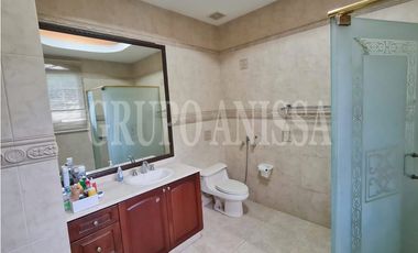 Se Vende Impresionante Casa en Club del Golf - Brisas del Golf