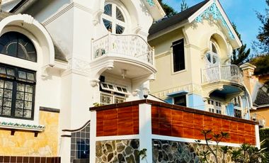 Villa American Clasic 2 Lantai Full Furnished Kota Bunga Cipanas