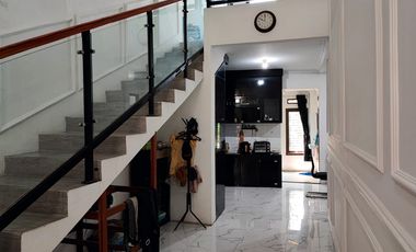 Rumah Bagus Tema Kayu Perumahan Cigalumpit Cianjur