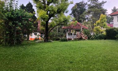 Villa Nyaman Siap Huni Lokasi Strategis di Lotus Puncak