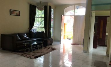 Villa Nyaman Siap Huni Lokasi Strategis di Lotus Puncak