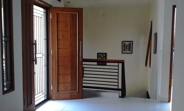 Rumah 2 Lantai Siap Huni di Pusat Kota Cianjur