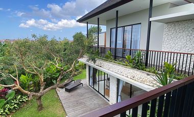 Villa Mewah Tropis Luas dan Elegan di Jantung Central Canggu Bali