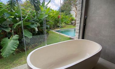 Villa Mewah Tropis Luas dan Elegan di Jantung Central Canggu Bali