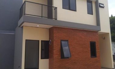 Dijual Rumah Dekat Kampus UI Depok dan Tol Kukusan Depok, Kota Depok