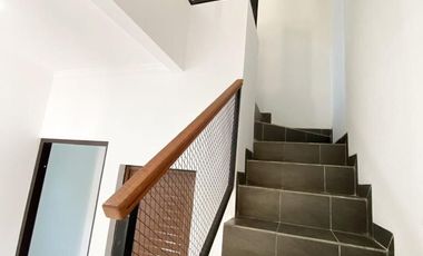 Dijual Rumah Dekat Kampus UI Depok dan Tol Kukusan Depok, Kota Depok