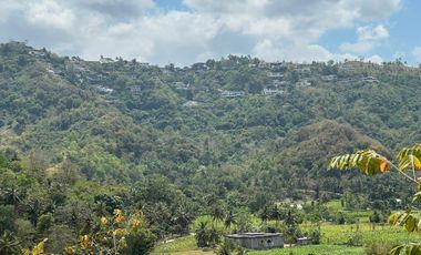 Tanah dekat pantai Selong belanak lombok. Cocok untuk villa