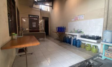 Gudang murah di dekat jalan wates di jual cepat