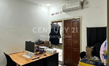 Rumah Kantor Luas Strategis Area Menteng.