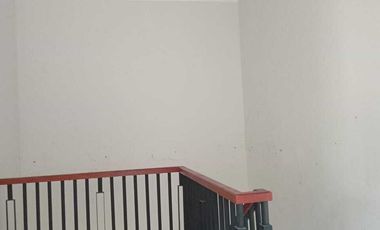 DISEWAKAN RUMAH 2 LANTAI DI KOTA WISATA CIBUBUR