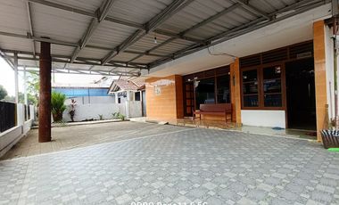 Di Sewakan Rumah Pinggir Jalan Besar 5 Menit Kampus Unsoed Purwokerto