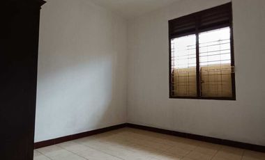 Di Sewakan Rumah Pinggir Jalan Besar 5 Menit Kampus Unsoed Purwokerto