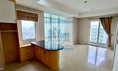 DISEWAKAN 3 BR SEMI FURNISHED METRO PARK RESIDENCE BEST DOUBLE VIEW