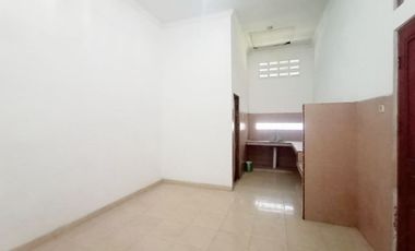 Rumah Bagus Luas SHM Siap Huni di Kadipiro Banjarsari Solo