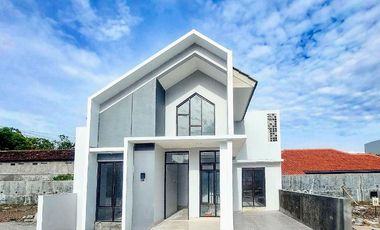 Rumah Cluster Elite Modern Scandinavian Ready Stock Banjarsari Solo