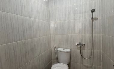 RUMAH 2 LANTAI LOKASI STRATEGIS DI SAWANGAN DEPOK FREE PPN DAN CANOPY