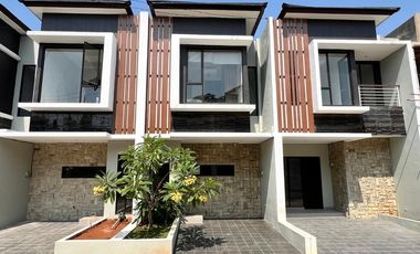 RUMAH 2 LANTAI LOKASI STRATEGIS DI SAWANGAN DEPOK FREE PPN DAN CANOPY