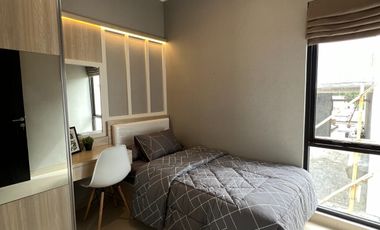 RUMAH 2 LANTAI LOKASI STRATEGIS DI SAWANGAN DEPOK FREE PPN DAN CANOPY