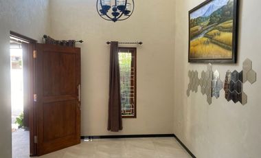 Rumah Bagus 1 lt Luas di dalam Cluster Gawanan Colomadu