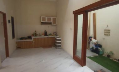 JUAL CEPAT Rumah Cantik Redi Gres Dekat SMKN 6