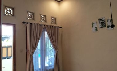 Rumah Cantik Nyaman 108m² Perumahan Utara Solo