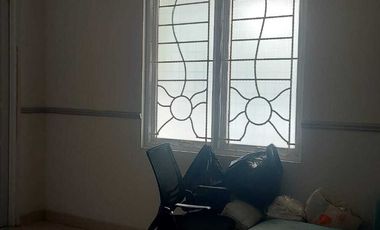 Rumah 2 Lantai Hook Bisa Untuk Kantor di Pondok Bambu Jakarta Timur