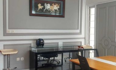 Rumah 2 Lantai Hook Bisa Untuk Kantor di Pondok Bambu Jakarta Timur