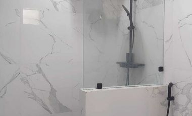 Rumah 2 Lantai Hook Bisa Untuk Kantor di Pondok Bambu Jakarta Timur