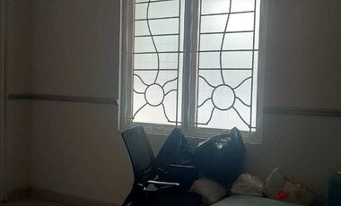 Rumah 2 Lantai Hook Bisa Untuk Kantor di Pondok Bambu Jakarta Timur