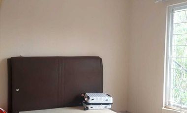 Rumah 2 Lantai Hook Bisa Untuk Kantor di Pondok Bambu Jakarta Timur