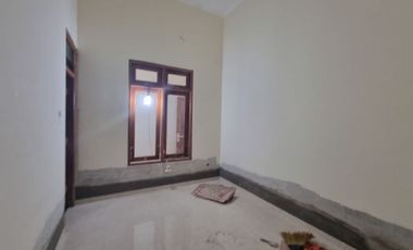 Rumah Baru Klasik Mewah 1 Lt di Sumber Solo Kota