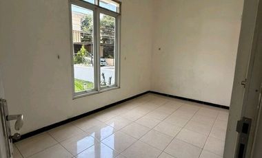Rumah Hunian di Sayap Jalan Pesantren, Cimahi Ref.04896
