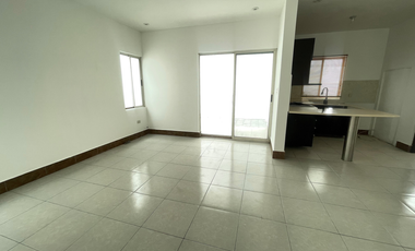 En Privada Casa en Renta Cumbres Elite