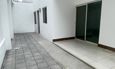 En Privada Casa en Renta Cumbres Elite