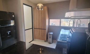 Casa en Venta de 3 Habitaciones, Alberca y Amenidades con Seguridad 24hrs