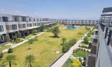 Casa en Venta de 3 Habitaciones, Alberca y Amenidades con Seguridad 24hrs