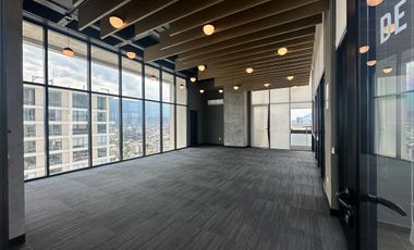 Monterrey centro por Santa Lucía