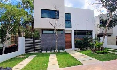 Venta de casa en Lagos del Sol, Cancún