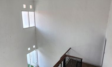 Rumah Mewah Sidoarjo di Perum Puri Surya Jaya Gedangan