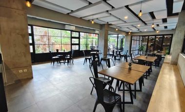 hotel baru di seminyak kuta,lokasi strategis,dkt sunset road