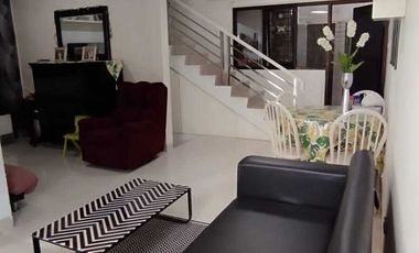 Rumah full renov 2 lantai dekat kota wisata dijual murah