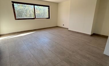 CASA COMERCIAL EN ARRIENDO 6D 4B