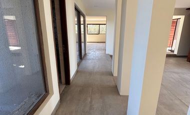 CASA COMERCIAL EN ARRIENDO 6D 4B