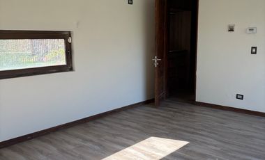 CASA COMERCIAL EN ARRIENDO 6D 4B