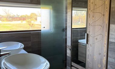 CASA COMERCIAL EN ARRIENDO 6D 4B