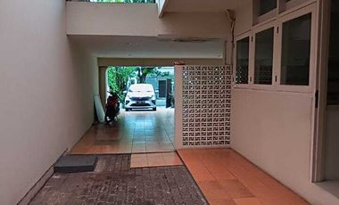 Disewakan Cepat Rumah Bagus Semi Furnished Di Kemang, Jakarta Selatan