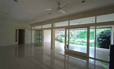 Disewakan Cepat Rumah Bagus Semi Furnished Di Kemang, Jakarta Selatan